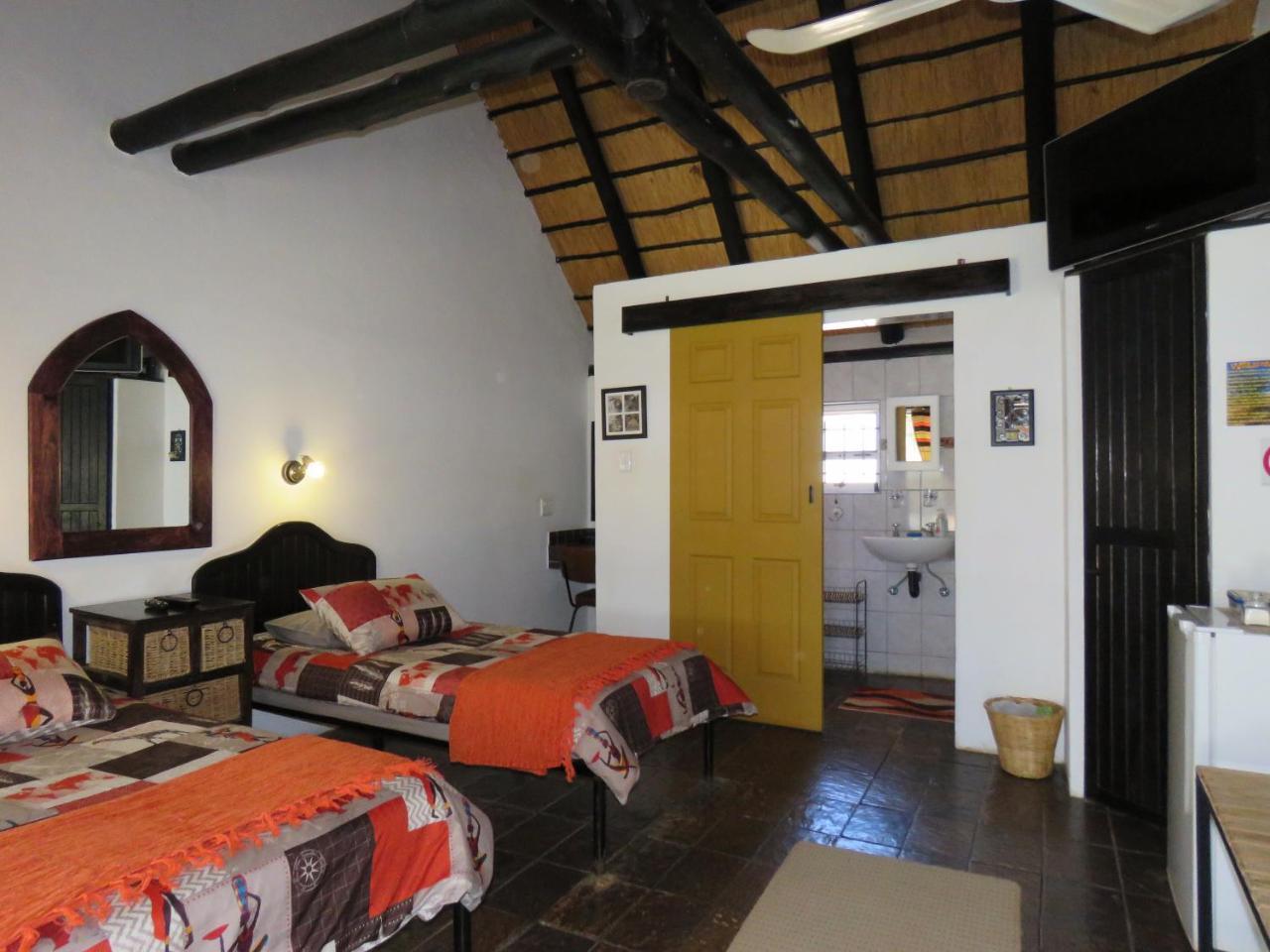 Lion'S Den Guesthouse Otjiwarongo Kültér fotó