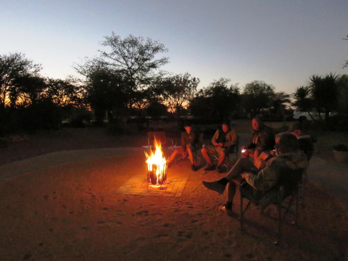 Lion'S Den Guesthouse Otjiwarongo Kültér fotó
