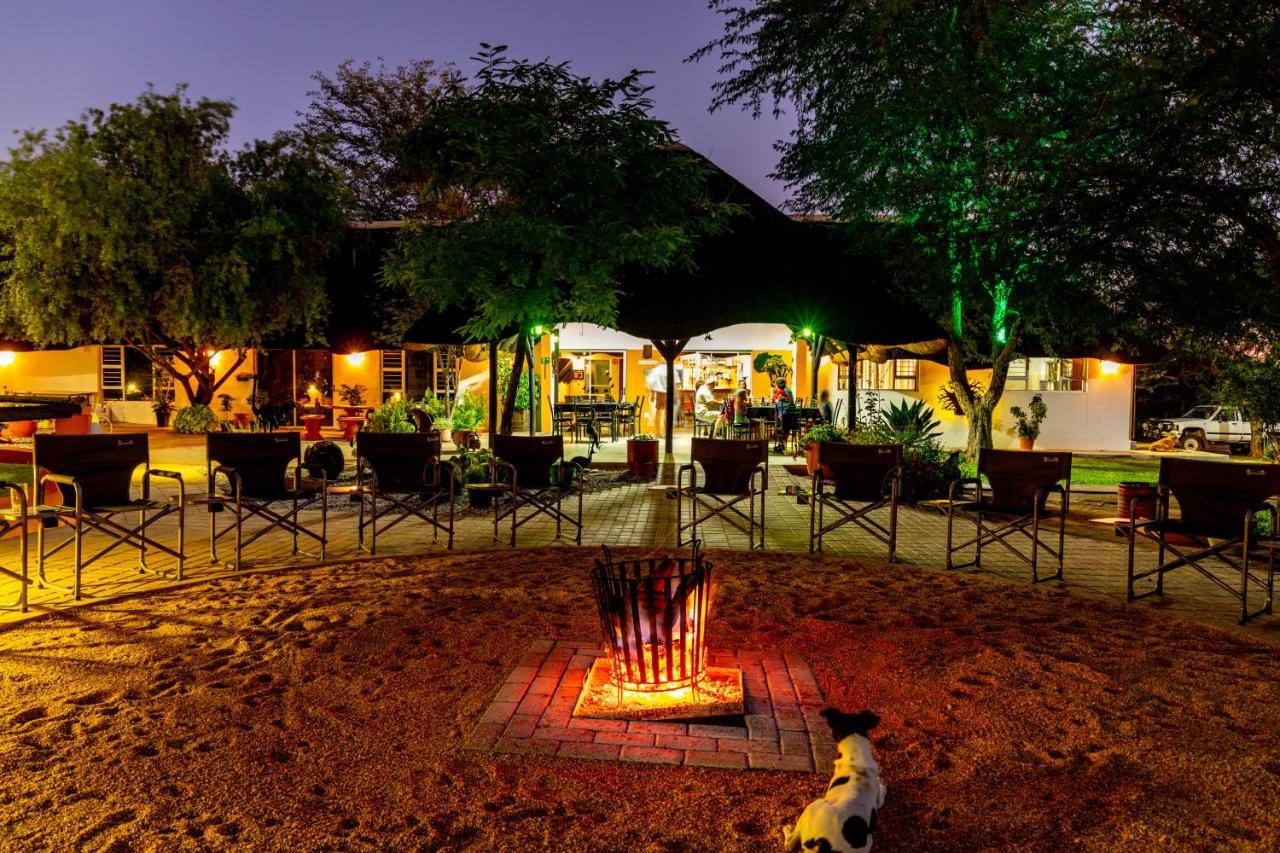 Lion'S Den Guesthouse Otjiwarongo Kültér fotó