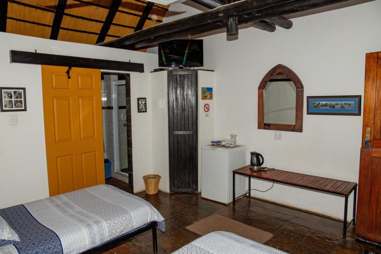 Lion'S Den Guesthouse Otjiwarongo Kültér fotó