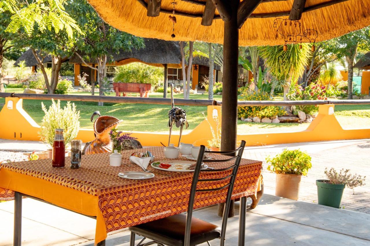 Lion'S Den Guesthouse Otjiwarongo Kültér fotó