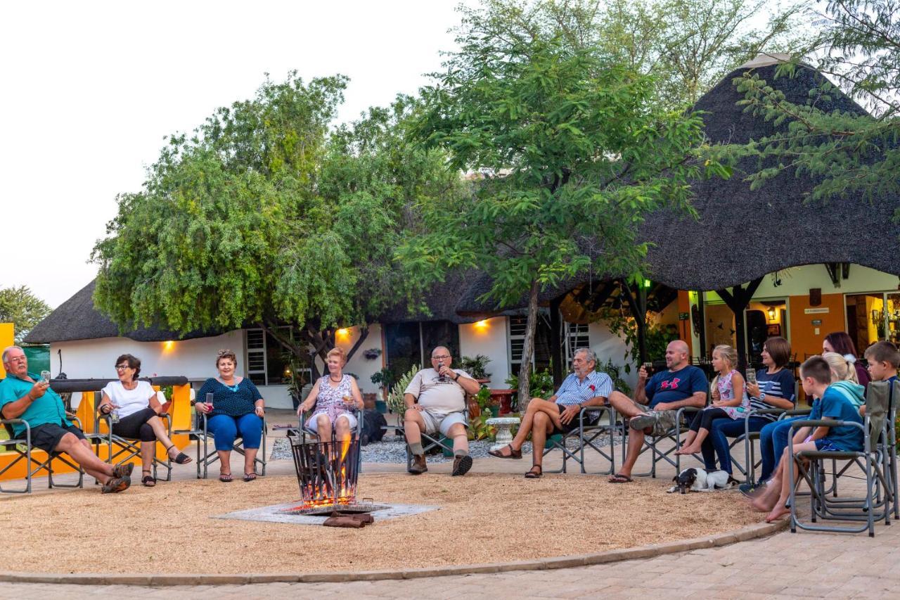 Lion'S Den Guesthouse Otjiwarongo Kültér fotó
